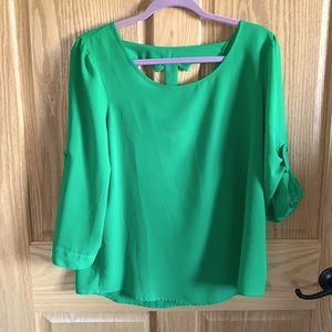 Pretty Kelly Green Top